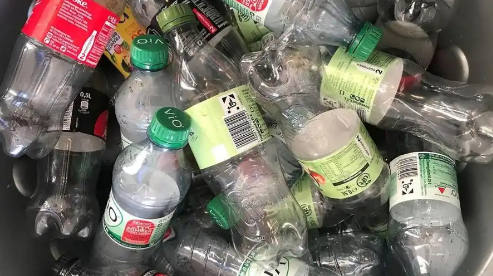 Reducing Plastic Pollution for a Greener Future - Understanding the German Single-Use Plastics Fund 